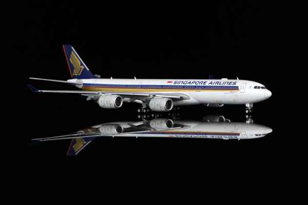 HX Models Airbus A340-500 Singapore Flaps Down 9V-SGE 1:400 Modellflugzeug
