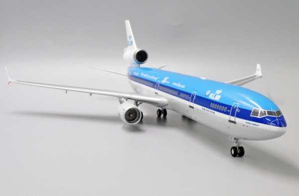 McDonnell Douglas MD-11 KLM Royal Dutch Airlines "The world is just a click away" PH-KCE Scale 1/200