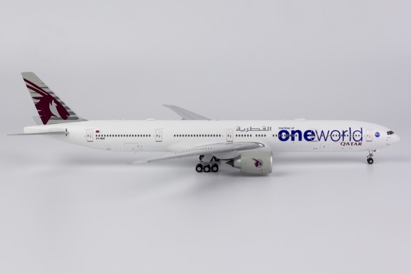 Boeing 777-300ER Qatar Airways "oneworld" A7-BAF Scale 1/400