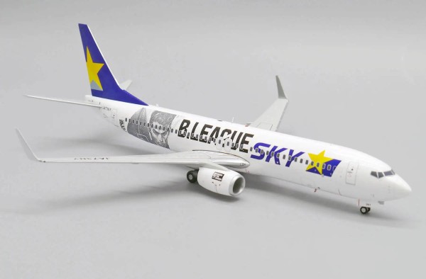 JC Wings Boeing 737-800 Skymark "B.League" JA73NY 1:200 Modellflugzeug