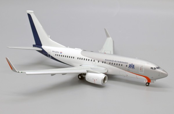 Boeing 737-700(BBJ) Netherlands Government PH-GOV Flaps Down Version Scale 1/200