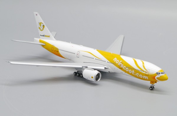 Boeing 777-200ER NokScoot Flaps Down Version HS-XBF Scale 1/400