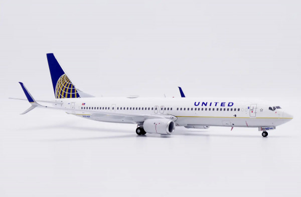 JC Wings Boeing 737-900ER United N37437 1:200 Modellflugzeug