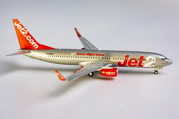 Boeing 737-800 Jet2 with"22kg baggage allowence" title G-GDFR Scale 1/400
