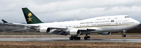 Boeing 747-400 Saudi Royal Aviation Flaps Down Version HZ-HM1 Scale 1/400
