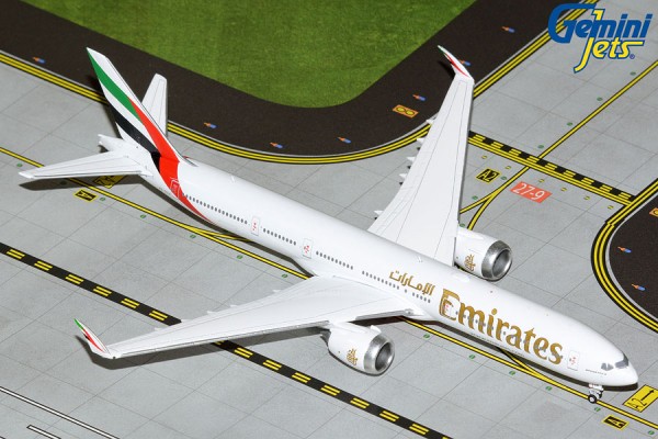 Boeing 777-9X Emirates "folded wingtips" A6-EZA Scale 1/400