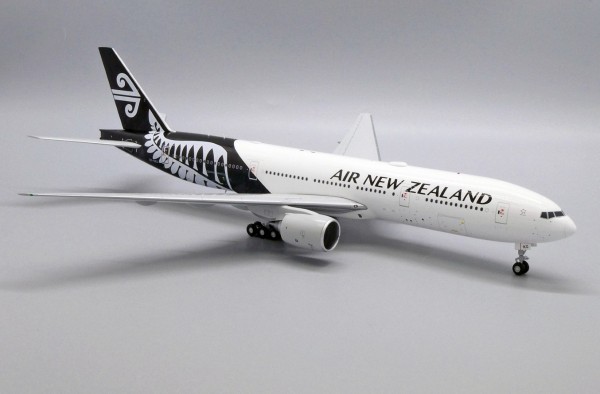 Boeing 777-200ER Air New Zealand Air ZK-OKG Scale 1/200