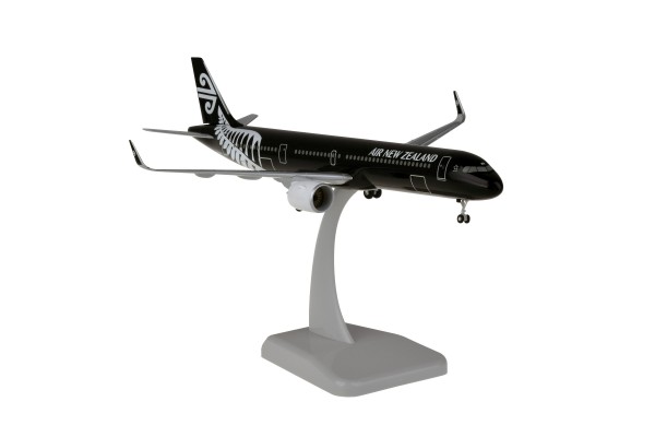 Airbus A321neo Air New Zealand black Livery ZK-NNA Scale 1:200