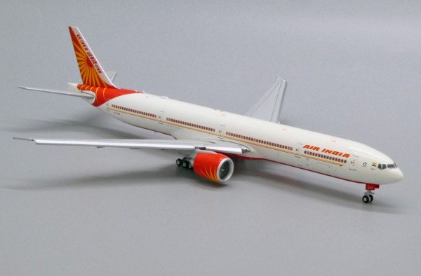 Boeing 777-300ER Air India "Flap Down Version" VT-ALX Scale 1/400