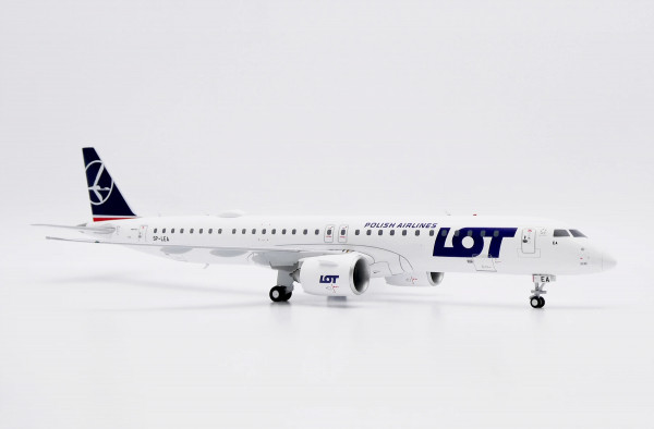 JC Wings Embraer E195-E2 LOT Polish SP-LEA 1:200 Modellflugzeug
