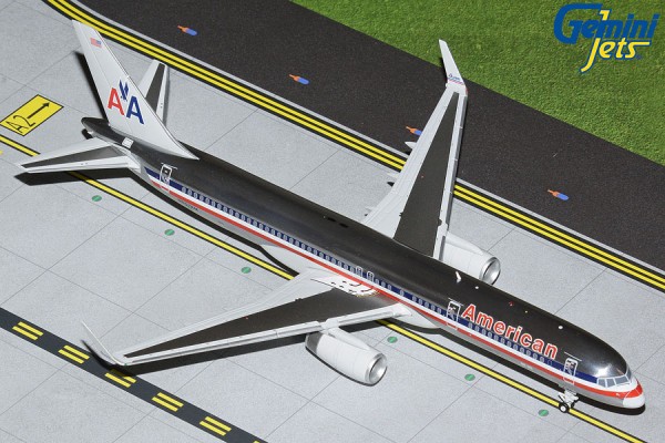 Boeing 757-200W American Airlines "polished Silverbid livery" N657AM Scale 1/200