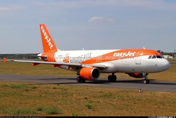 Airbus A320 EasyJet "Bordeaux Livery" G-EZUH Scale 1/200