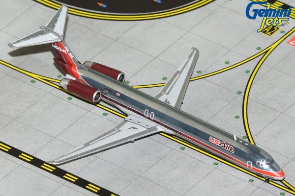 GeminiJets McDonnell Douglas MD-82 (DC-9-82) USAir "1980s: triple red" N824US 1:400 Modellflugzeug