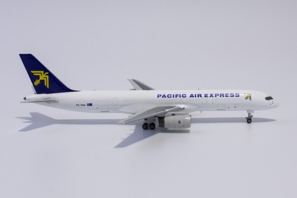 Boeing 757-200PCF Pacific Air Express VH-PQA Scale 1/400
