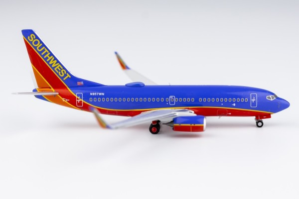 Boeing 737-700/w Southwest Airlines "Canyon Blue livery" N957WN Scale 1/400