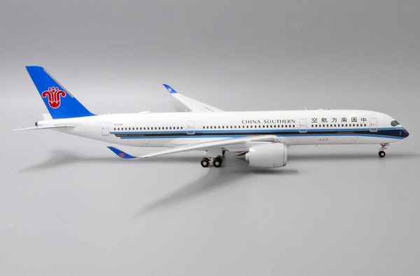 Airbus A350-900XWB China Southern Airlines B-30A9 Scale 1/200