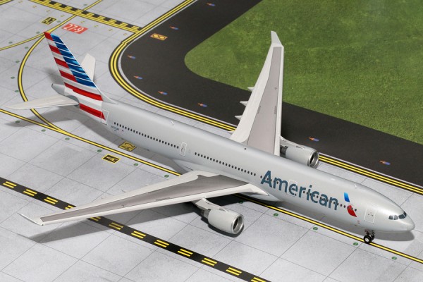 Airbus A330-300 American Airlines N270AY Scale 1/200