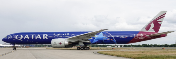 JC Wings Boeing 777-300ER Qatar "UEFA Champions League" A7-BED 1:400 Modellflugzeug
