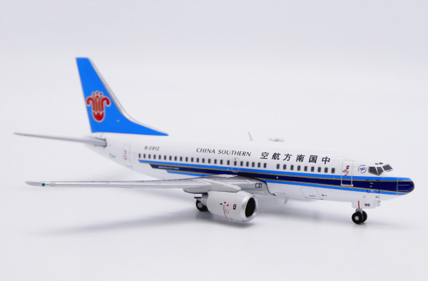 JC Wings Boeing 737-500 China Southern B-2912 1:400 Modellflugzeug