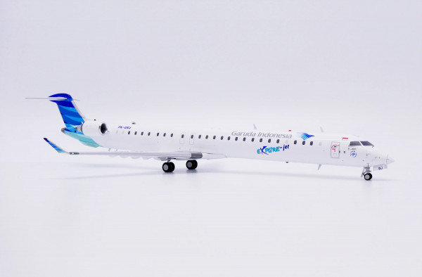 JC Wings Bombardier CRJ1000 Garuda Indonesia PK-GRJ 1:200 Modellflugzeug