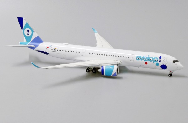 Airbus A350-900XWB Evelop Airlines Flaps Down Version EC-NBO Scale 1/400