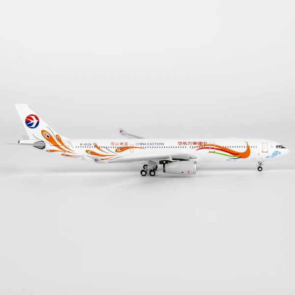 NG Model Airbus A330-300 China Eastern Yunnan Peacock orange B-6128 1:400 Modellflugzeug