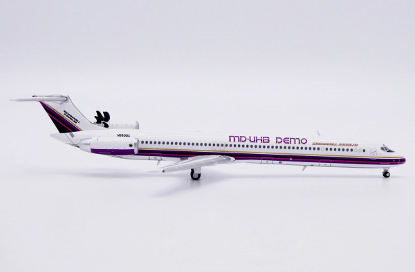 JC Wings McDonnell Douglas MD-81 House Color "Fantasy" N980DC 1:400 Modellflugzeug