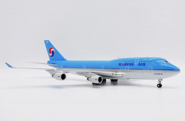 JC Wings Boeing 747-400 Korean "Old Titles" HL7477 1:200 Modellflugzeug