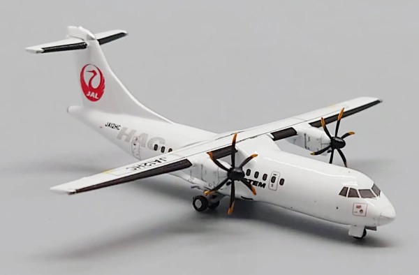 JC Wings ATR 42-600 Hokkaido JA12HC 1:400 Modellflugzeug
