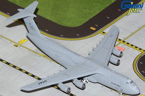 Gemini Lockheed C-5M Super Galaxy U.S. Air Force (USAF) "Dover Air Force Base" 69-0024 1:400 Modellflugzeug