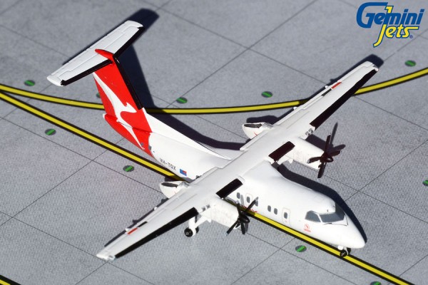 Bombardier Dash 8-200 QantasLink VH-TQX Scale 1/400
