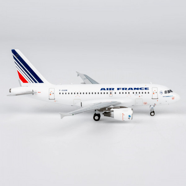 NG Model Airbus A318-100 Air France old colors F-GUGM 1:400 Modellflugzeug
