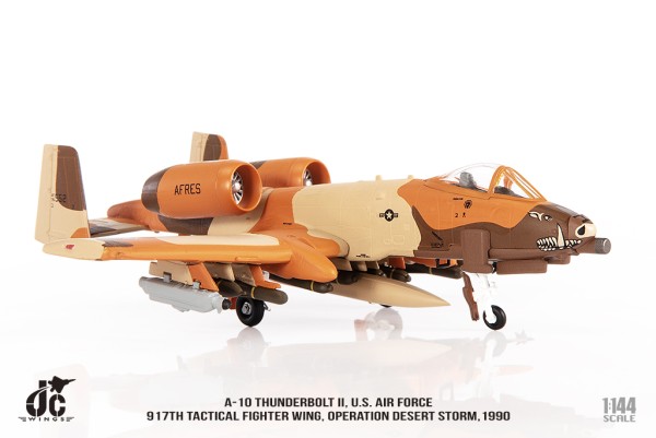 JC Wings Fairchild-Republic A-10 Thunderbolt II U.S. Air Force USAF 100th Fighter Squadron 1:144 Modellflugzeug