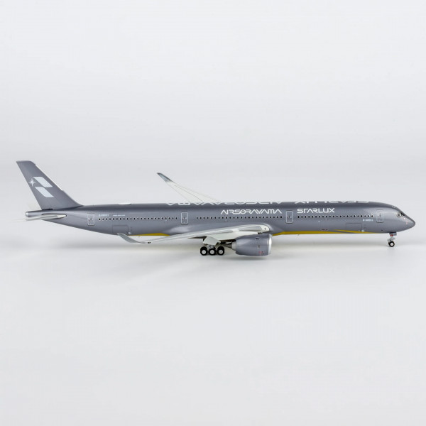 NG Model Airbus A350-1000 Starlux "Airsorayama Silver" Ultimate B-58553 1:400 Modellflugzeug
