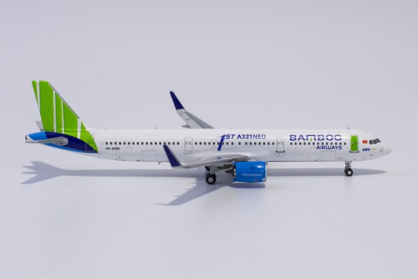 Airbus A321neo Bamboo Airways with "1st A321neo" sticker VN-A588 Scale 1/400