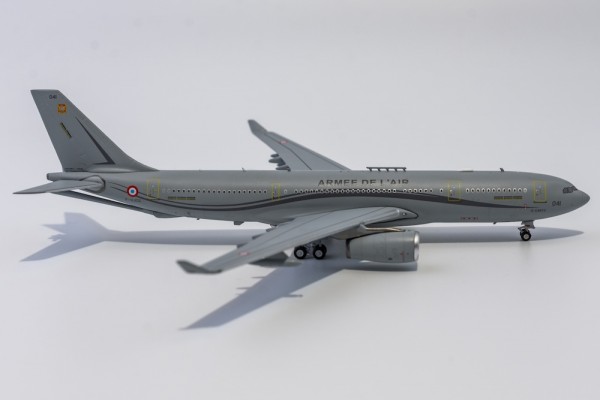 Airbus A330-200 MRTT (KC-3 Voyager) France Air Force 041 F-UJCG Scale 1/400