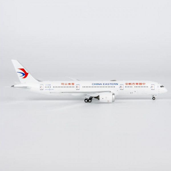 NG Model Boeing 787-9 China Eastern "Yunnan Branch" B-209N 1:400 Modellflugzeug