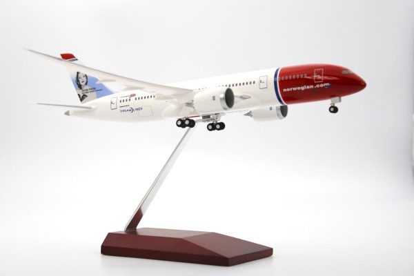 Boeing 787-8 Norwegian Airlines "Sonja" Scale 1:200 LIMITED EDITION!