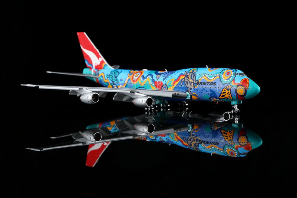 HX Models Boeing 747-300 Qantas "Wunala Dreaming" Flaps Down VH-EBU 1:400 Modellflugzeug