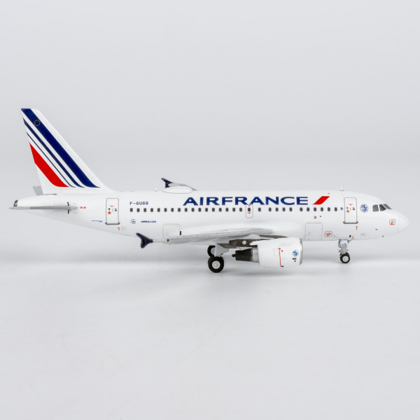 NG Model Airbus A318-100 Air France F-GUGQ 1:400 Modellflugzeug