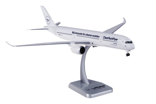 Airbus A350-900 Lufthansa "CleanTechFlyer" #MakeChangeFly D-AIVD Scale 1:200 w/G