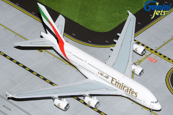 Airbus A380-800 Emirates "no Expo 2020 logo/markings" A6-EUV Scale 1/400