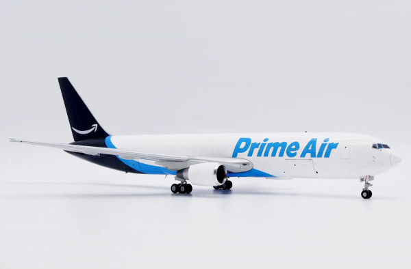 JC Wings Boeing 767-300ERSF Amazon Prime N307AZ 1:200 Modellflugzeug