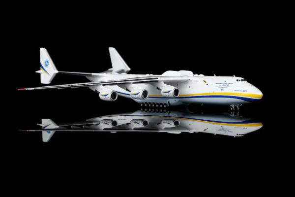 HX Models Antonov An-225 Mrija Antonov Airlines 1:400 Modellflugzeug