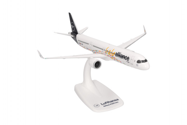 Herpa Snap-Fit Airbus A321neo Lufthansa "Help Alliance" D-AIEP 1:200 Modellflugzeug