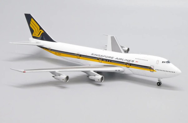 JC Wings Boeing 747-200 Singapore "OC" 9V-SQO 1:400 Modellflugzeug