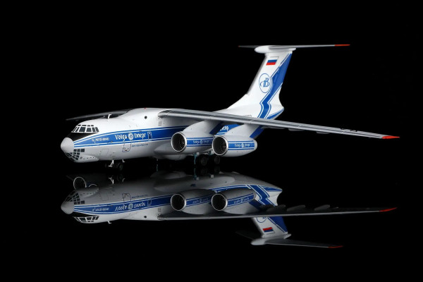 SQ Wings Ilyushin IL-76 Volga-Dnepr Airlines RA-76503 1:200 Modellflugzeug
