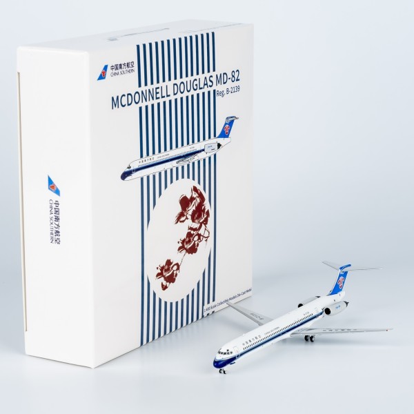 NG Model McDonnell Douglas MD-82 (DC-9-82) China Southern B-2139 1:400 Modellflugzeug