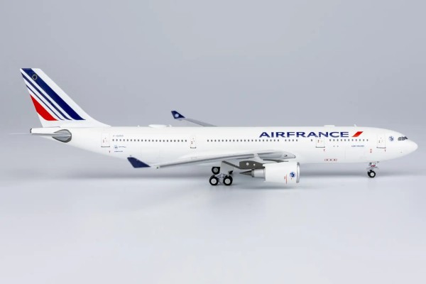 NG Model Airbus A330-200 Air France "Saint-Nazaire" F-GZCG Modellflugzeug