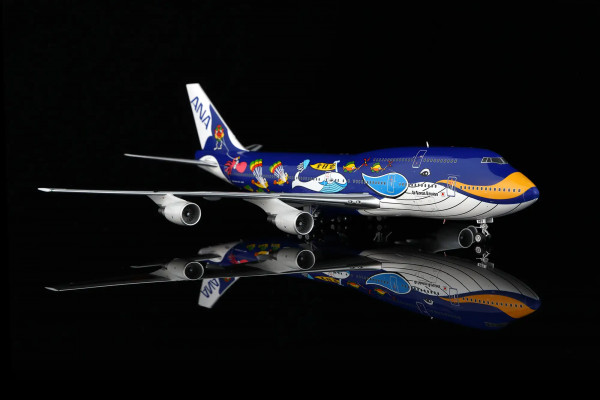 SQ Wings Boeing 747-400 All Nippon (ANA) "Marine Jumbo" Flaps Down JA88963 1:200 Modellflugzeug